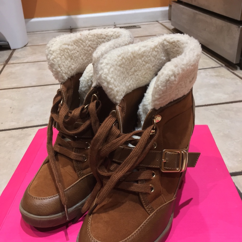 Wedge Booties - Picture 4 of 5